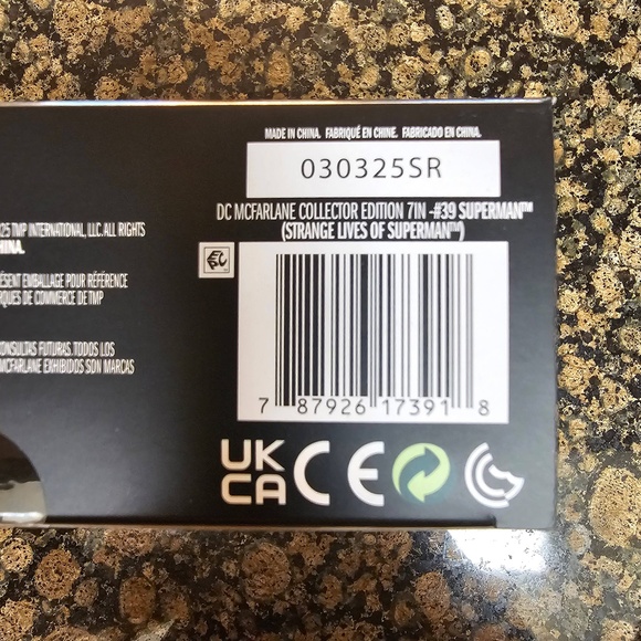 McFarlane Toys DC Strange Lives of Superman Collector Edition 39 Action Figure - Picture 6 of 7